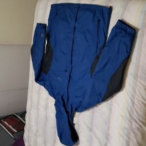 Lightweight rain jacket